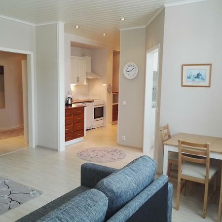 Anna Apartment Пори Екстериор снимка
