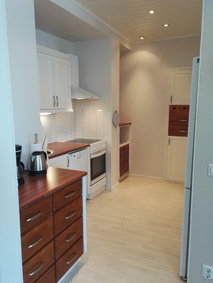 Anna Apartment Пори Екстериор снимка